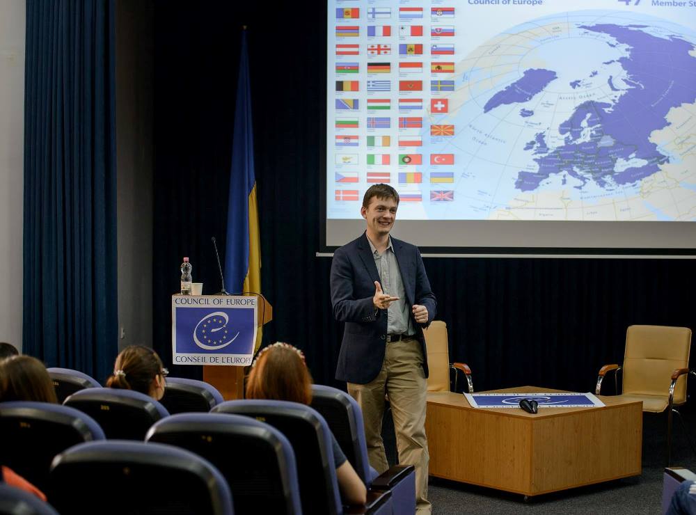 Молодіжна Рада Європи вперше моделювала в Україні