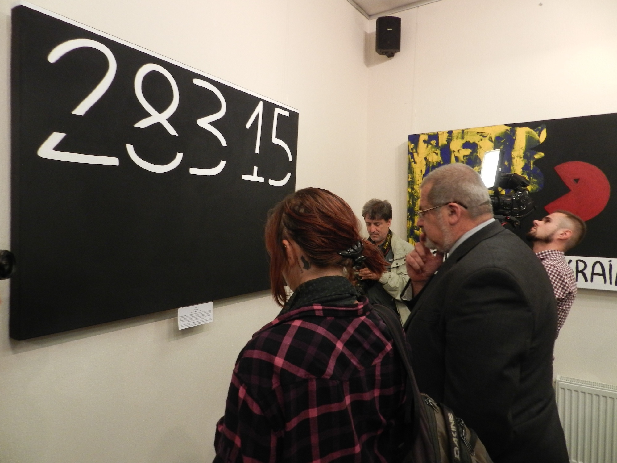 Відкриття виставки російського художника: "Stop Eating Ukraine" 
