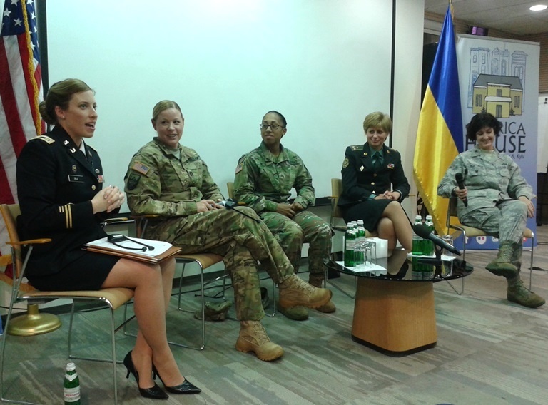 жінки в армії