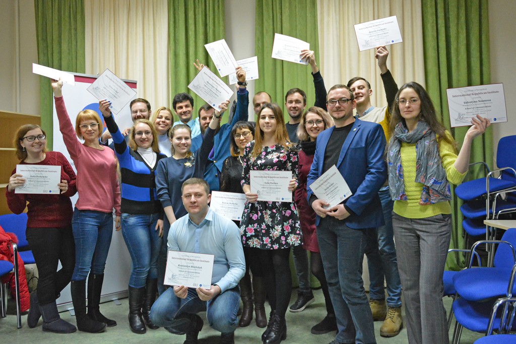 Випускники "Школи комунікацій" від IRI, м. Миколаїв