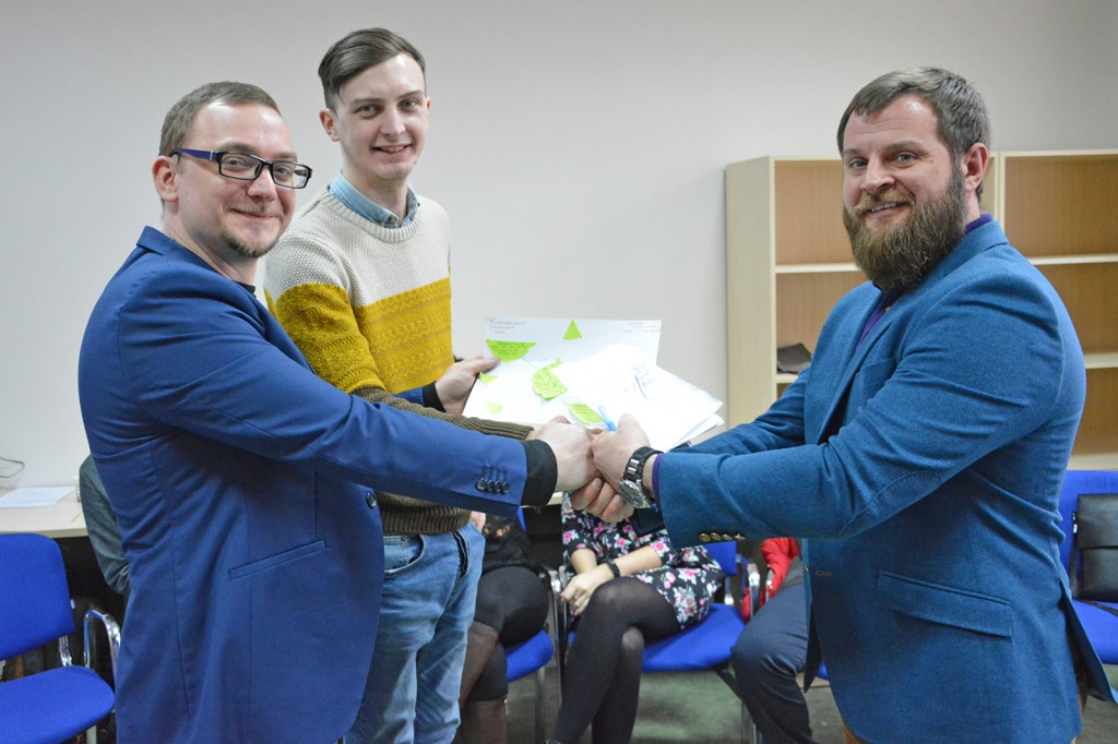 Школа комунікацій від IRI