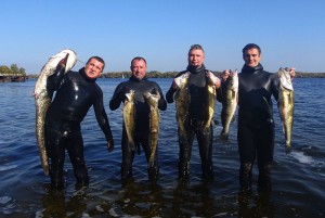 Ігор разом із колегами, з якими займався підводним полюванням