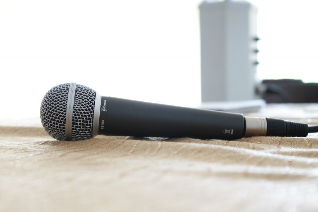 microphone-380310_1280