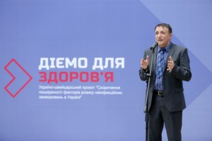 Доктор Джума Худоназаров, керівник проєкту «Діємо для здоров’я»-min