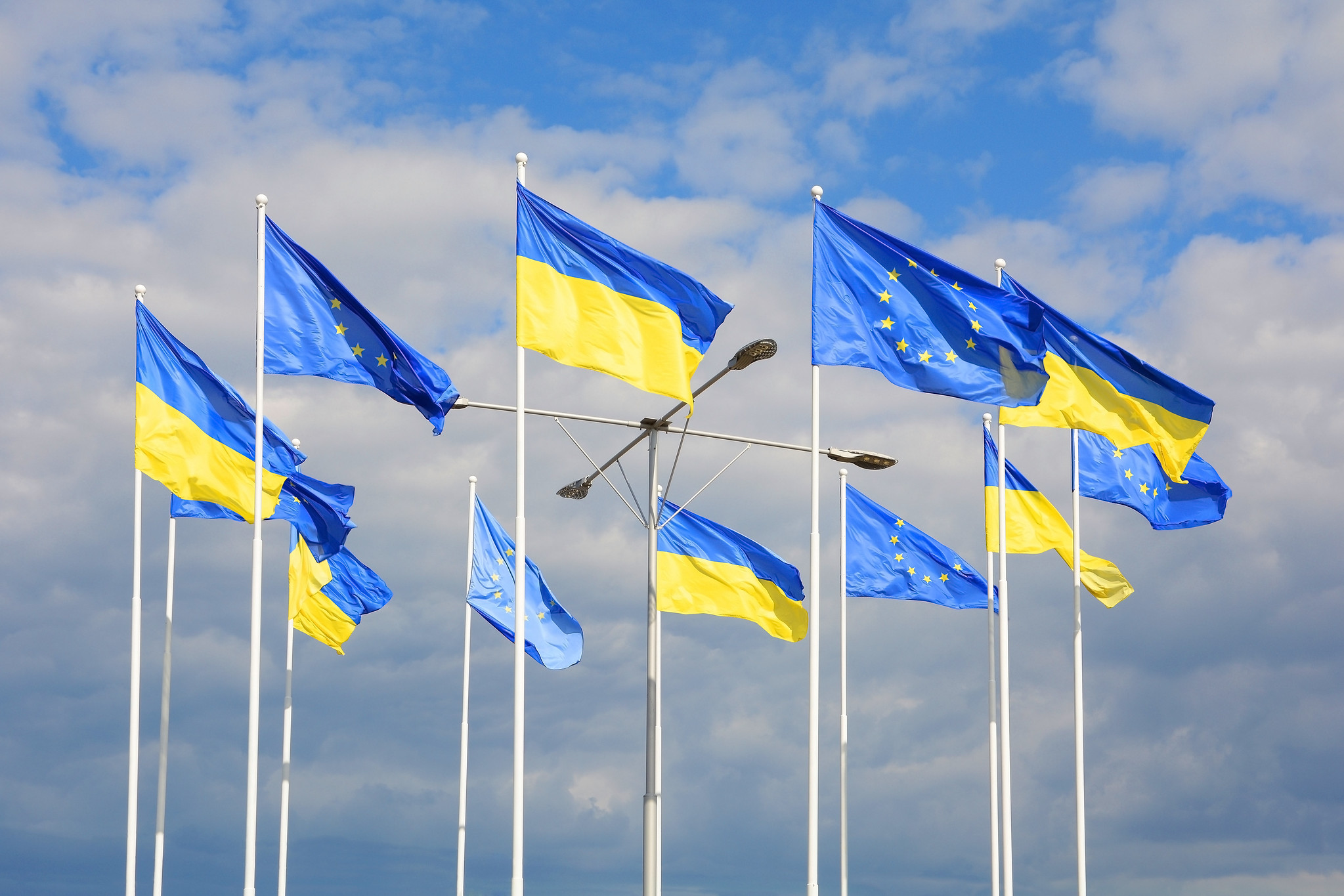 EU Opens Formal Accession Negotiations With Ukraine and Moldova