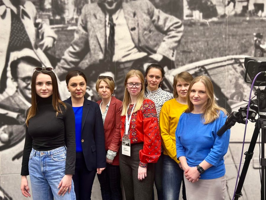 coalition-members-with-relatives-of-the-victims-of-enforced-dissapearances-at-the-press-conference-in-warsaw-1-e1654853632774