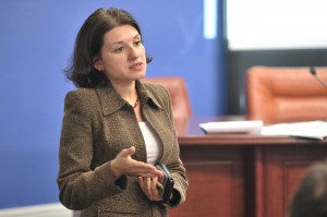 Наталія Окша - заступниця директора Департаменту інформації та взаємодії з громадськістю, завідуюча відділом Секретаріату КМУ