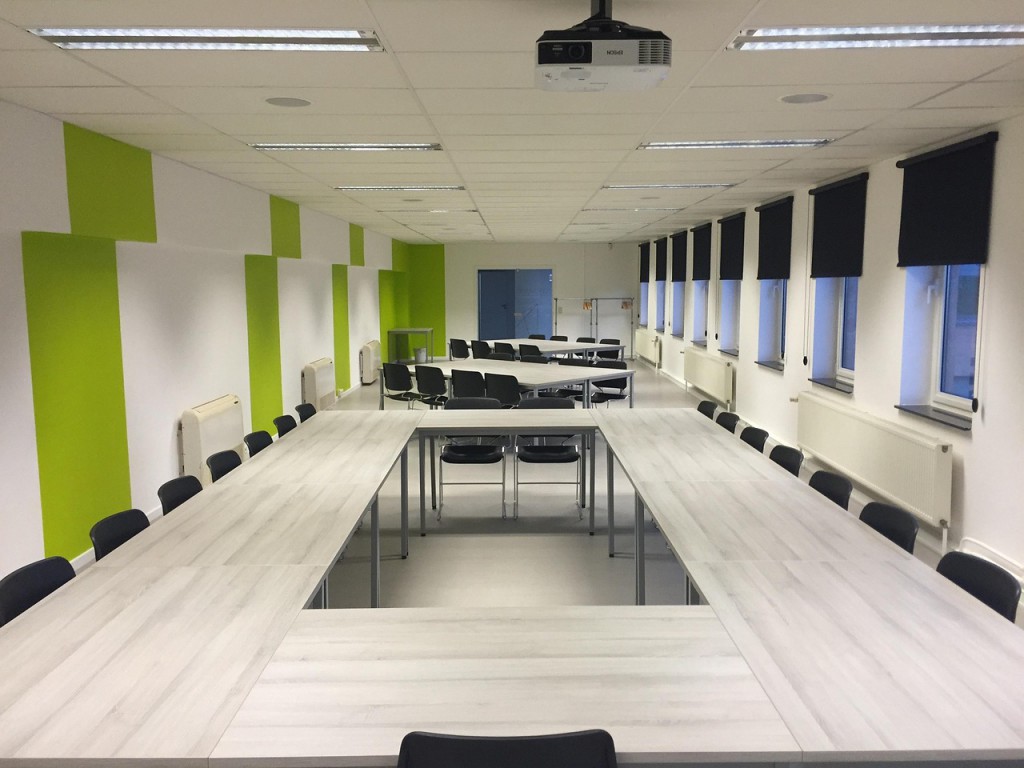 meeting-1177453_1280