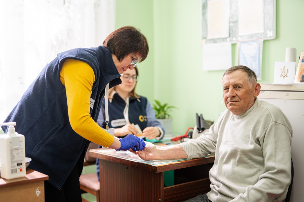 Прийом людей мобільною командою